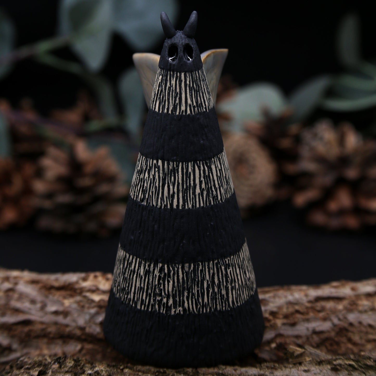 Preorder - Black Bee