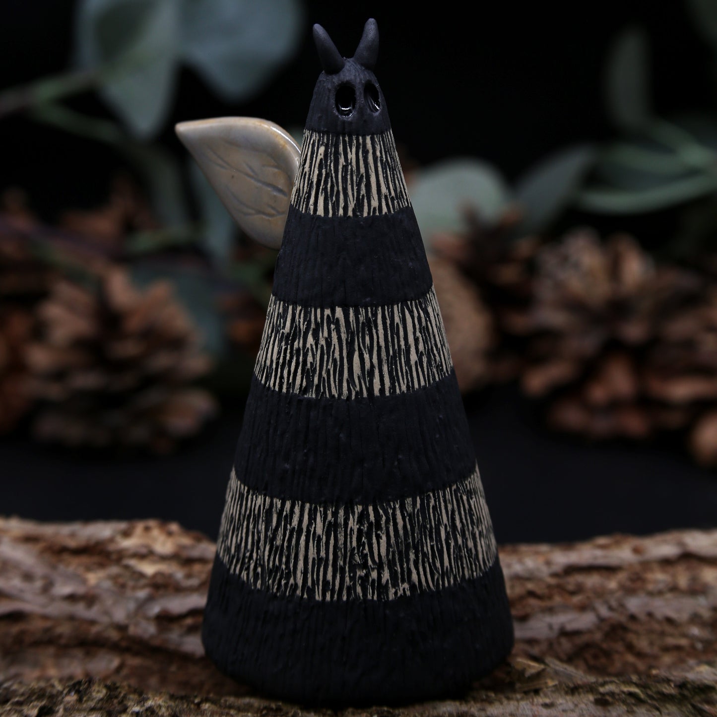 Preorder - Black Bee
