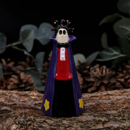 Mona The Vampire